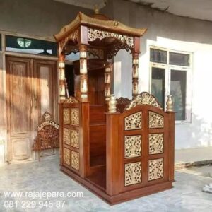 Mimbar masjid kayu jati Jepara ukir-ukiran model desain podium khutbah atap kubah Nabawi minimalis modern mewah dan sederhana harga murah